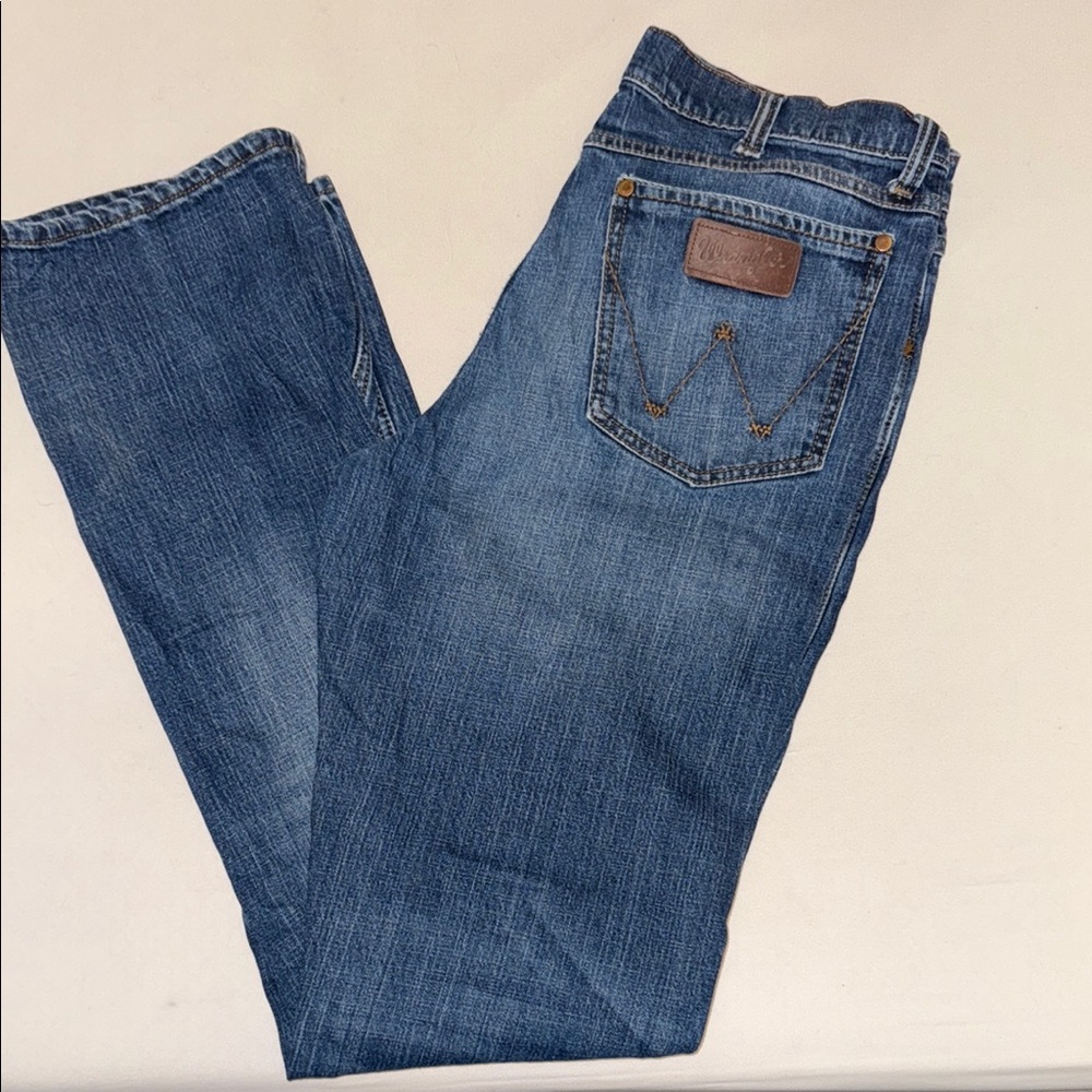 Wrangler Blue Relaxed Jeans Classic Denim Style